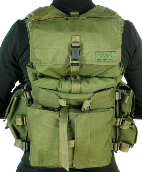 0000734 combatant vest with optional hydration system pouch made by marom dolphin