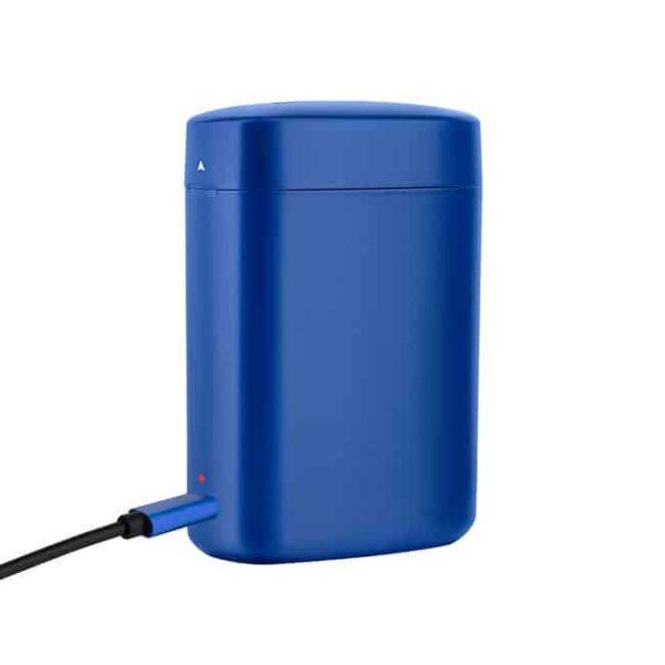 Olight Baton3premiumEdition Blue wireless charger 4 650x650 1